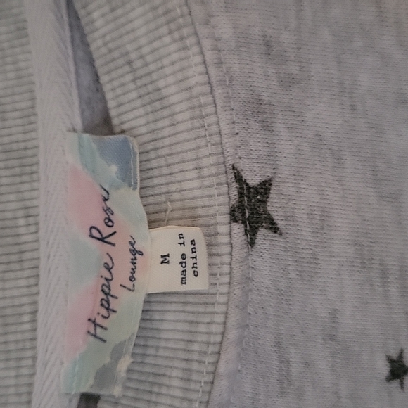 blouse - Picture 3 of 4